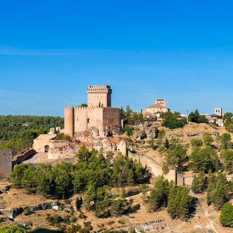 Vista del castillo de Alarcón