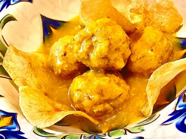 Imagen de un plato de albondigas