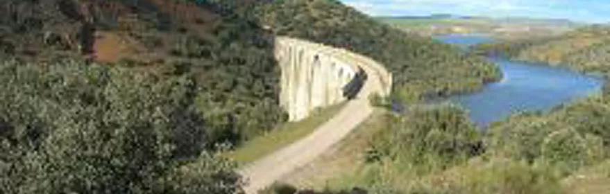 Imagen de el rio tajo por su paso por el pueblo