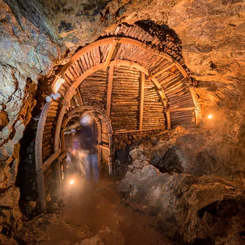 Tunel en la mina