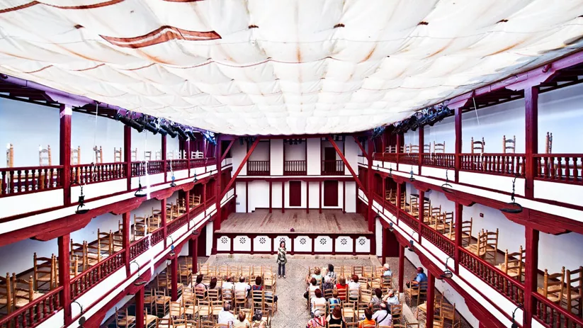 Visita guiada en el Corral de Comedias de Almagro