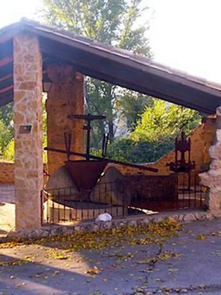 Imagen del exterior de la almazara