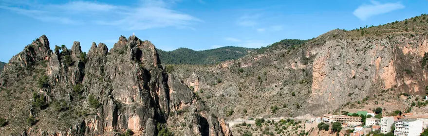 Vista de Ayna y sus alrededores