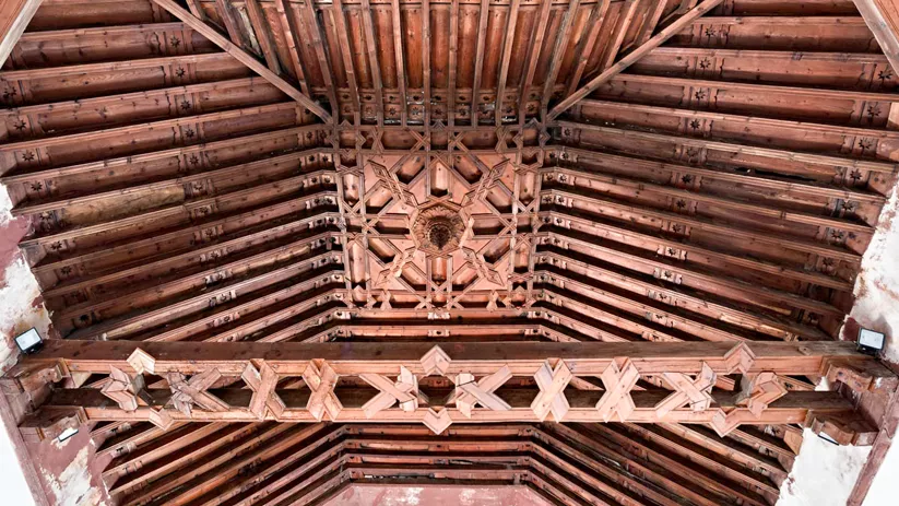 Artesonado de la Ermita de Nuestra Señora de los Remedios en Ayna