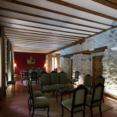 Interior del Real Balneario Solán de Cabras