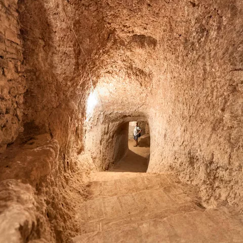 Una de las bodegas subterráneas de Hita.