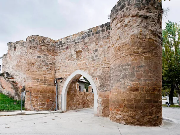 Muralla: Puerta del Convento, Buendía