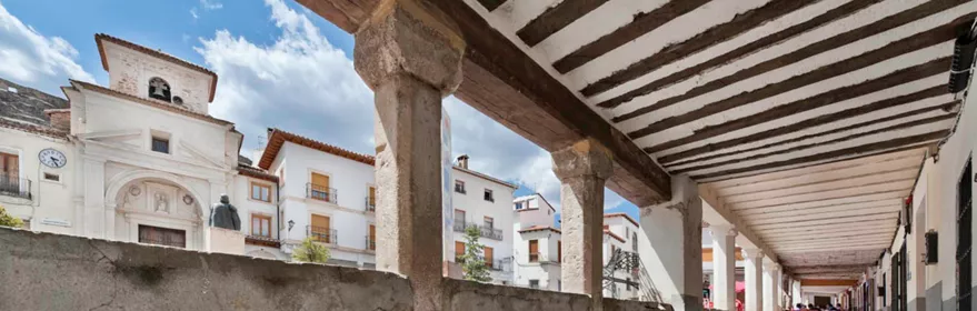 Soportales de la Plaza de Cañete