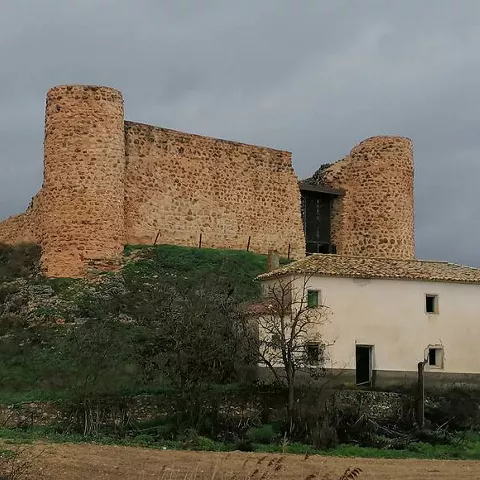 Vista del castillo de Fuentes, provincia de Cuenca