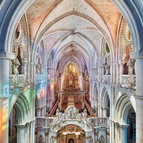 Interior de la Catedral de Santa María y San Julián