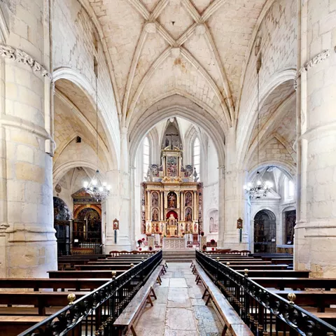 Nave central de la colegiata de Belmonte