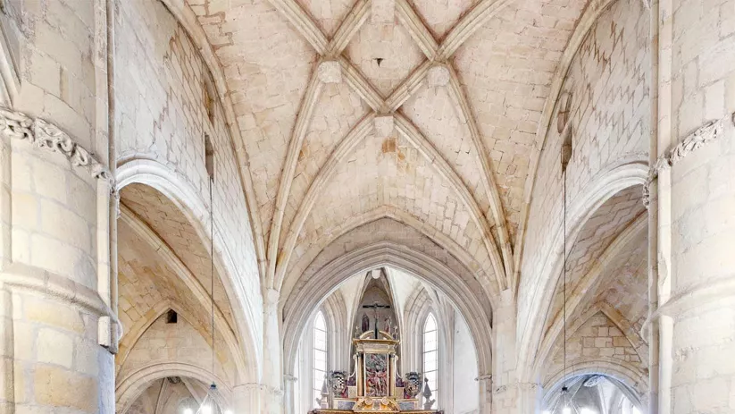 Nave central de la colegiata de Belmonte