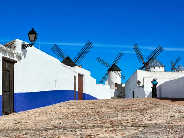 Molinos de Campo de Criptana desde sus calles