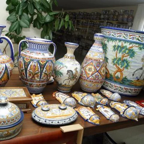 Imagen de vasijas decoradas 