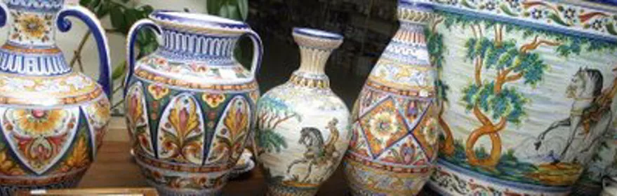 Imagen de vasijas decoradas 