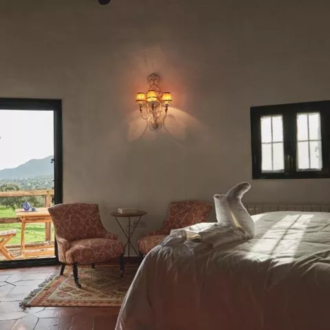 SUITE CON VISTAS A LA MONTAÑA