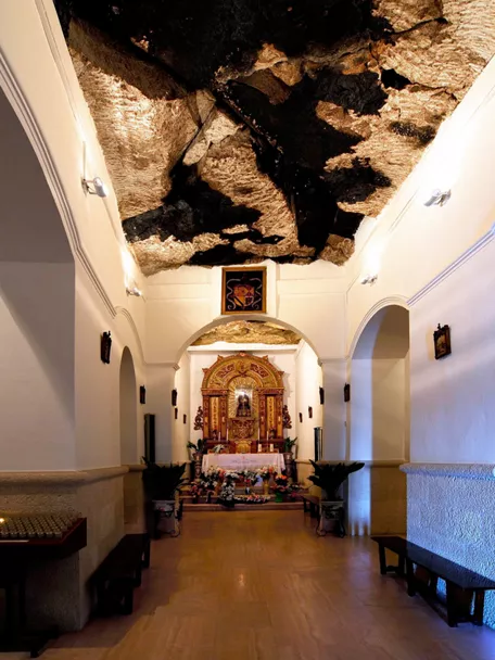Interior de la ermita del Santo Niño, La Guardia