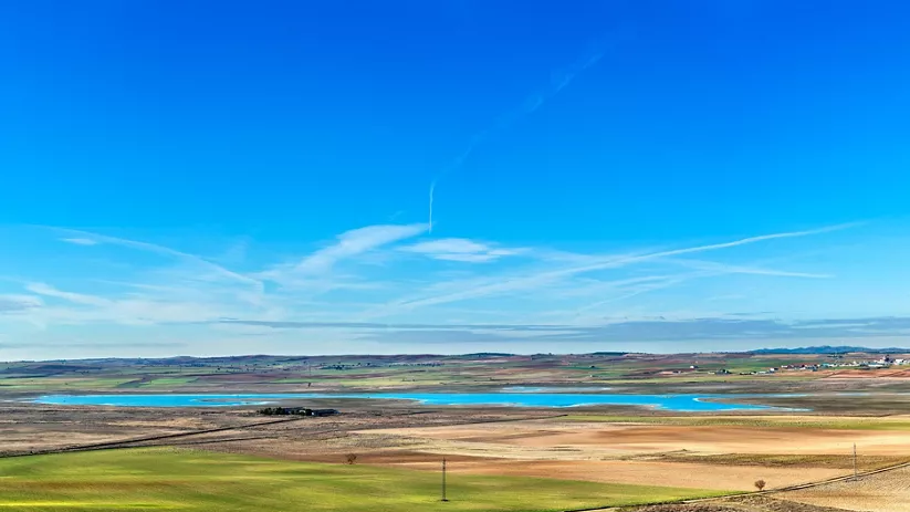 Panorámica de la laguna de El Hito