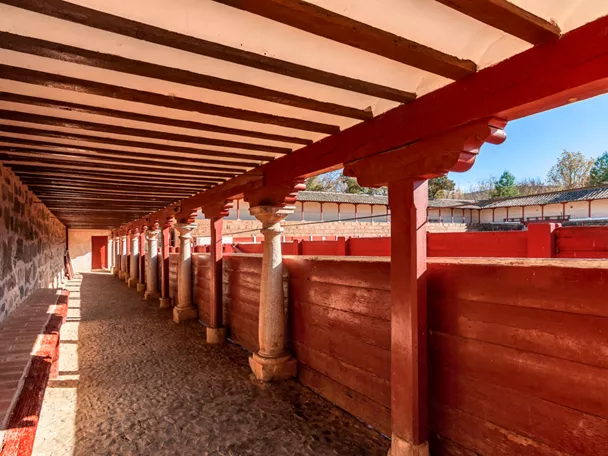 Callejón de la plaza de toros de Las Virtudes