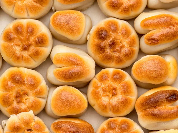 Imagen de mazapanes artesanos con distintas formas