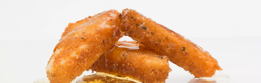 Imagen de un plato que lleva miel