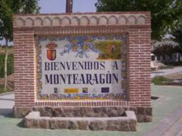 Imagen de cartel de bienvenida de Montearagón
