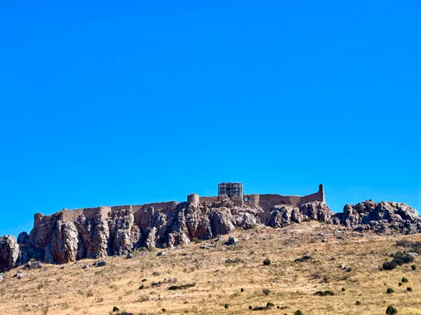 Castillo de Peñas Negras, Mora