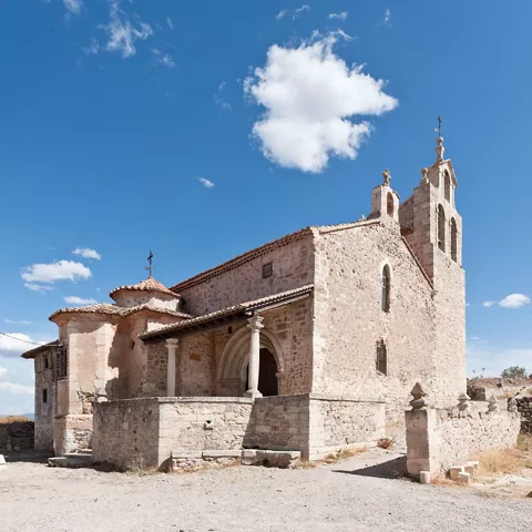 Antigua iglesia de Moya