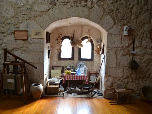Museo Etnográfico en la Torre Vieja de San Clemente