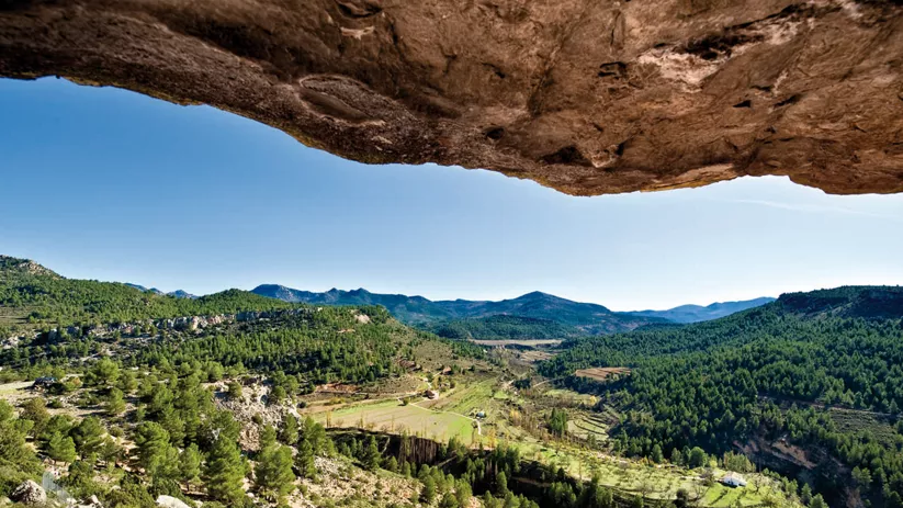Paisaje de la Sierra del Segura desde uno de los abrigos de Nerpio