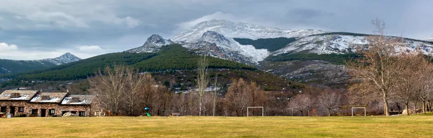 Vista del Ocejón desde Valverde de los Arroyos