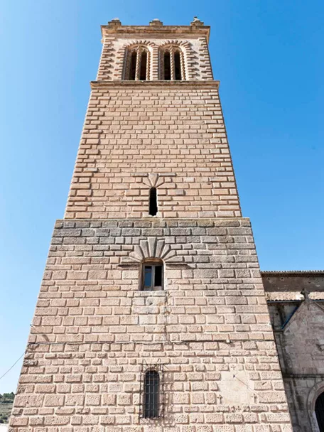 Torre de la iglesia de San Nicolás de Bari