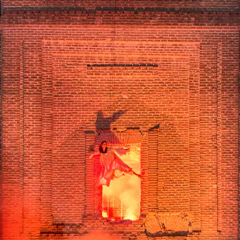 Representación en la torre de San Miguel de La Puebla de Montalbán durante el Festival de la Celestina