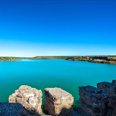 Imagen de la laguna de Ruidera en la sierra de Alcaraz