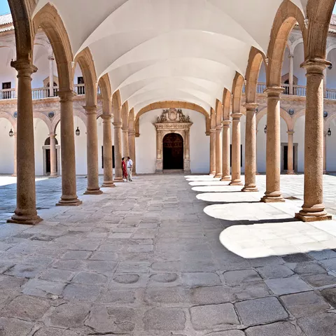 Imagen del hospital de Tavera exterior