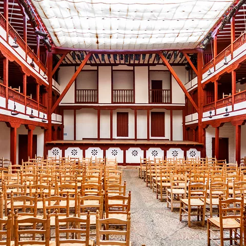 Imagen del corral de Comedias de Almagro preparado para una representación