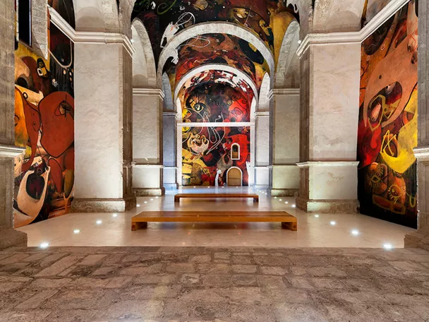 Imagen de  la iglesia por dentro