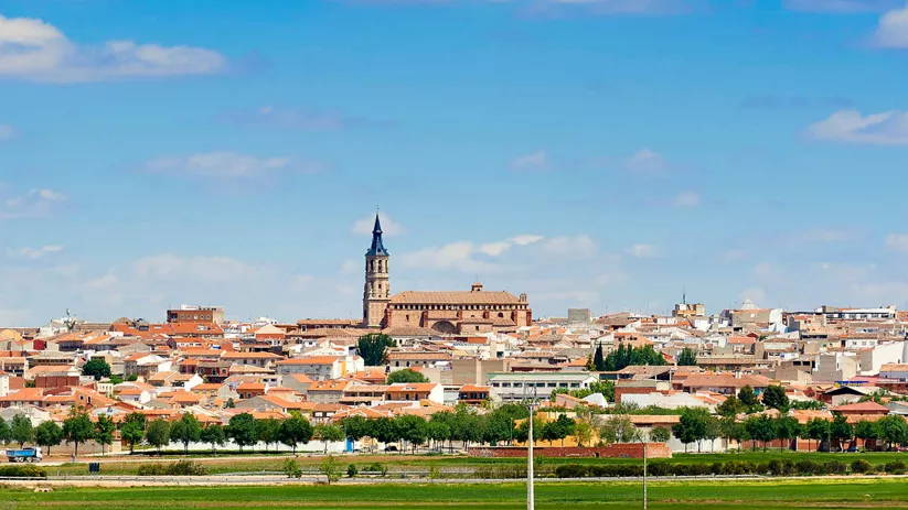 Vista de La Solana con su iglesia de Santa Catalina