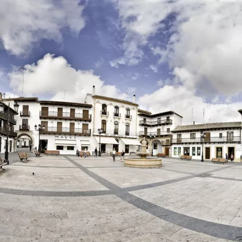 Imagen panorámica de la plaza de tarazona