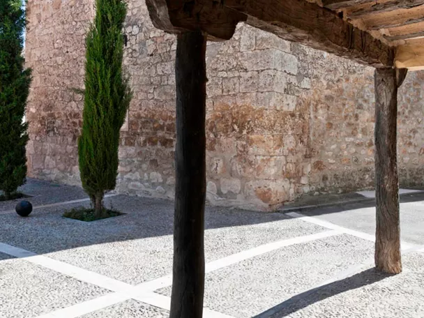 Soportales de la Plazuela de la Iglesia de Torija