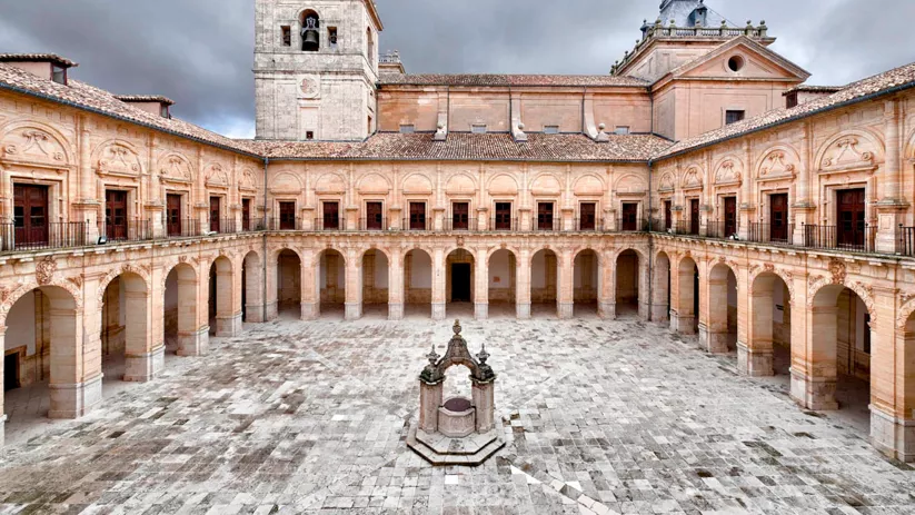 Claustro del Monasterio de Uclés