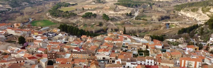 Vista aérea del pueblo de Valdeganga