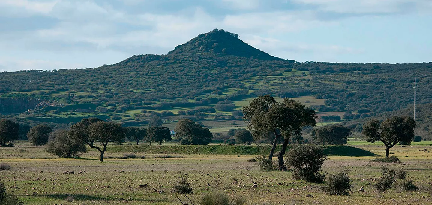 Imagen del volcan El Morrón