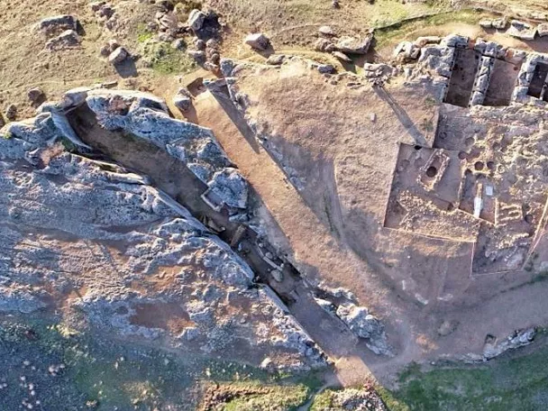 Vista aerea del yacimiento La Cava