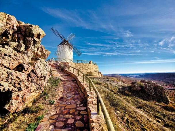 Subida a los molinos de Los Yébenes