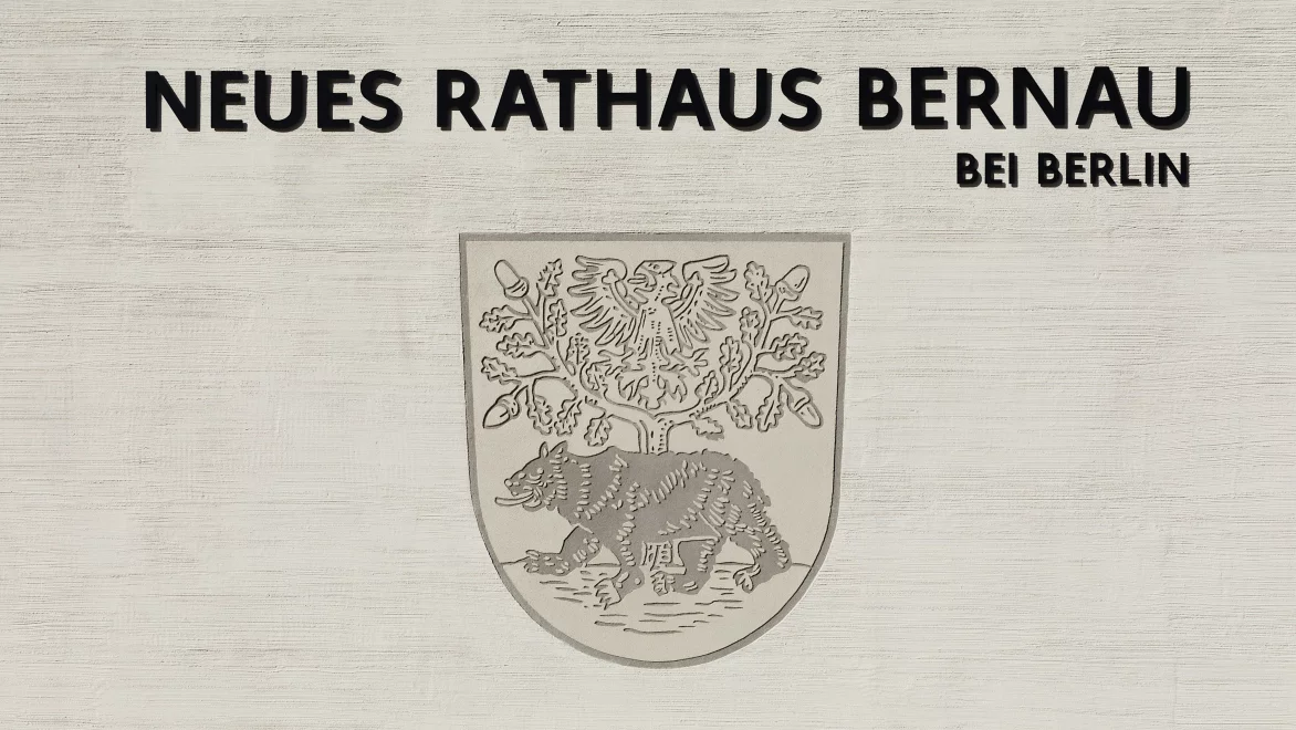 Knauf-Bernau-Rathaus-Besenstrich (2)