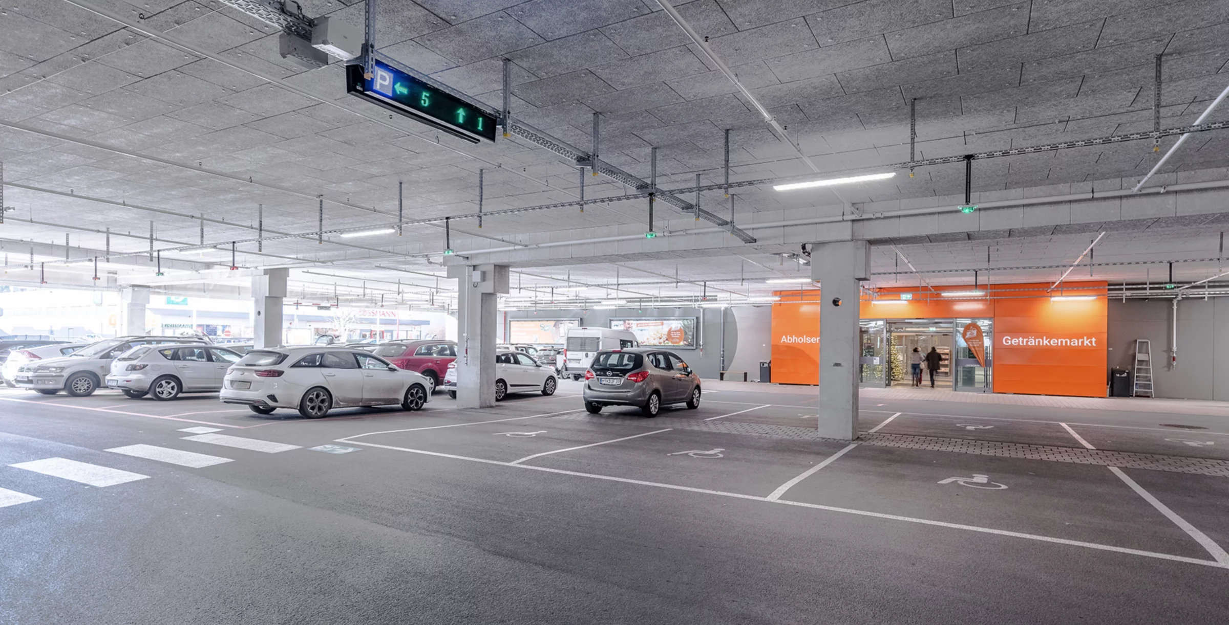 Referenz Globus Eschborn Garage Ansicht innen