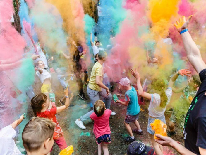 Nachhaltigkeit Menschen Farben Fest Nebel Holi