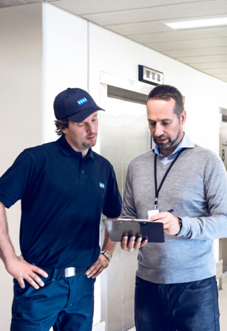 002_KONE_Medical_lores:451x656%2811-16%29