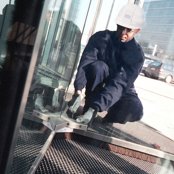 0903:720x720%281-1%29